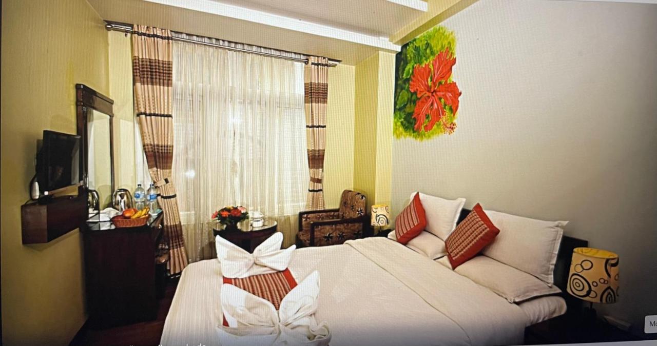 Hotel Osho Home Katmandu Kültér fotó