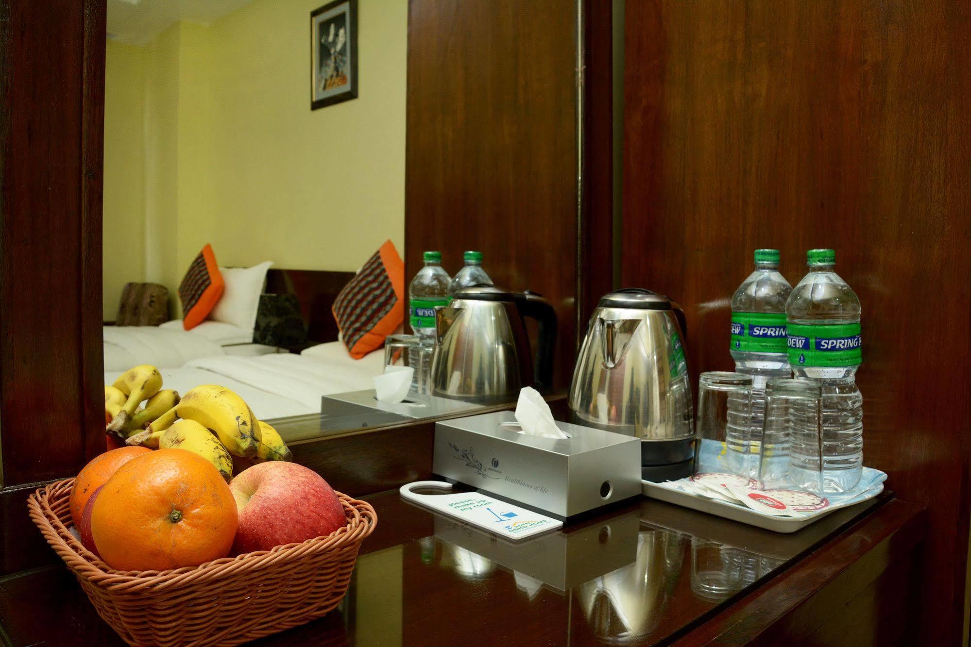 Hotel Osho Home Katmandu Kültér fotó