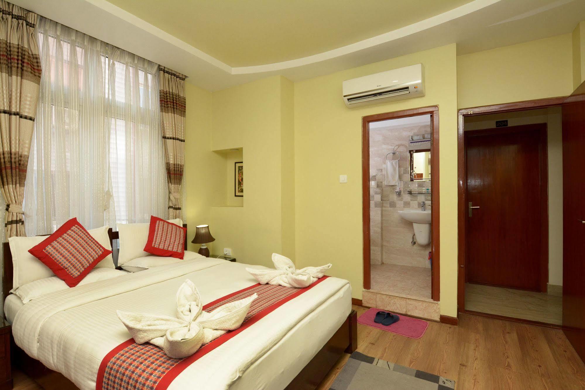 Hotel Osho Home Katmandu Kültér fotó